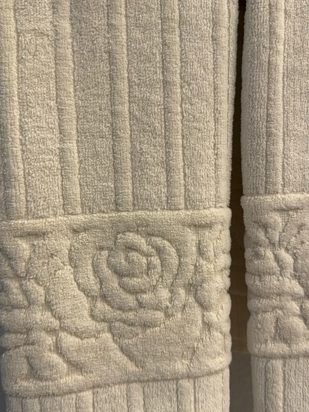 Vintage Pair St. Mary'sFieldcrest Jacquard Floral Cream Hand Towel 1970 Made USA